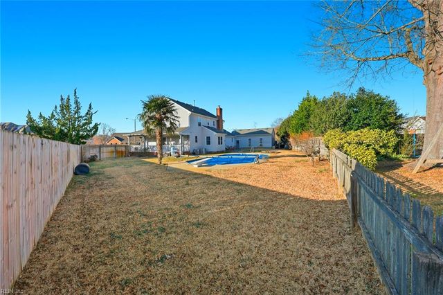 905 Berkely CT, Chesapeake, VA 23322