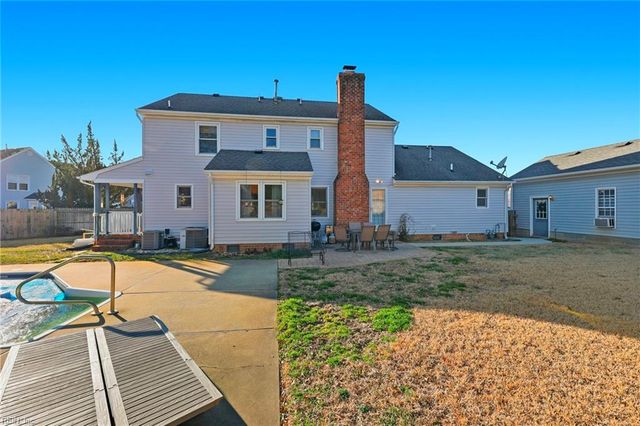 905 Berkely CT, Chesapeake, VA 23322