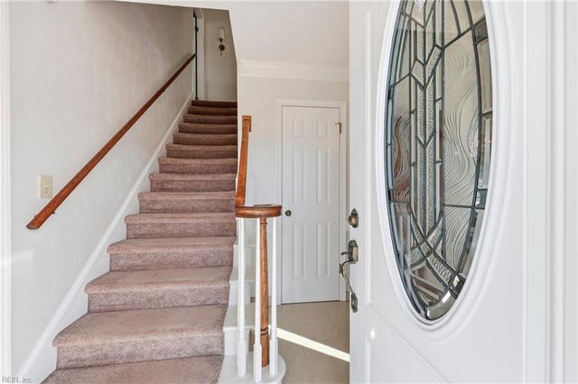 905 Berkely CT, Chesapeake, VA 23322