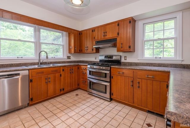 390 S Lori Lane, Bloomington, IN 47401