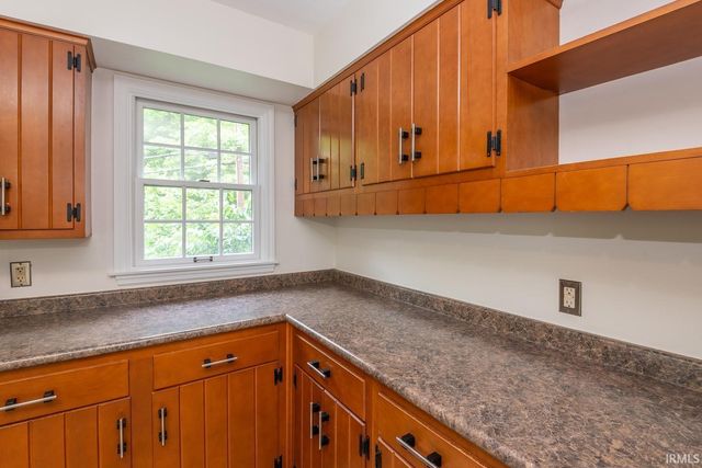 390 S Lori Lane, Bloomington, IN 47401
