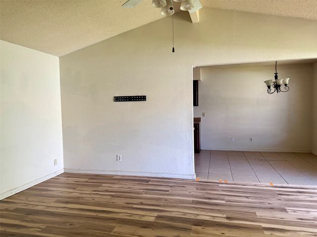 1900 Wurzburg Drive, Fort Worth, TX 76134