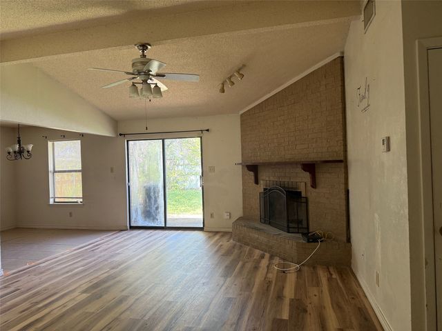 1900 Wurzburg Drive, Fort Worth, TX 76134