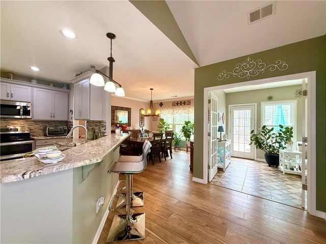 5331 Evian Xing NW, Kennesaw, GA 30152