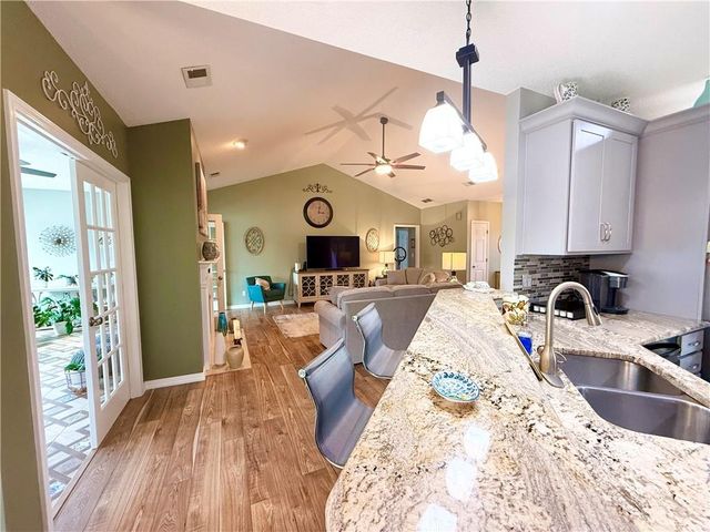 5331 Evian Xing NW, Kennesaw, GA 30152