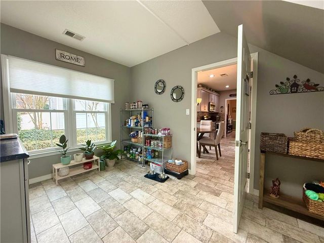 5331 Evian Xing NW, Kennesaw, GA 30152