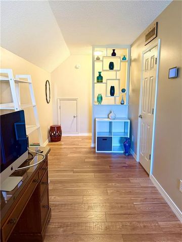 5331 Evian Xing NW, Kennesaw, GA 30152