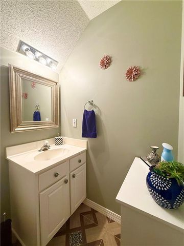 5331 Evian Xing NW, Kennesaw, GA 30152