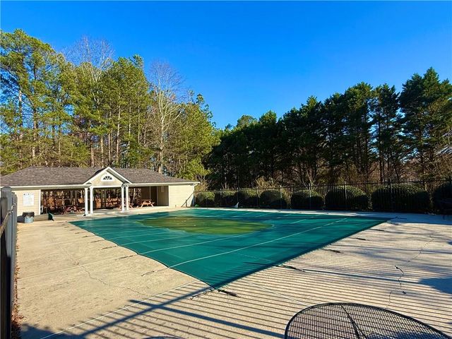 5331 Evian Xing NW, Kennesaw, GA 30152