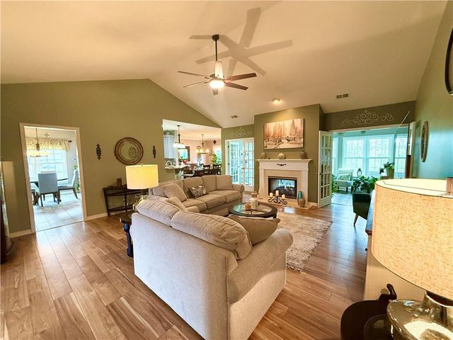 5331 Evian Xing NW, Kennesaw, GA 30152