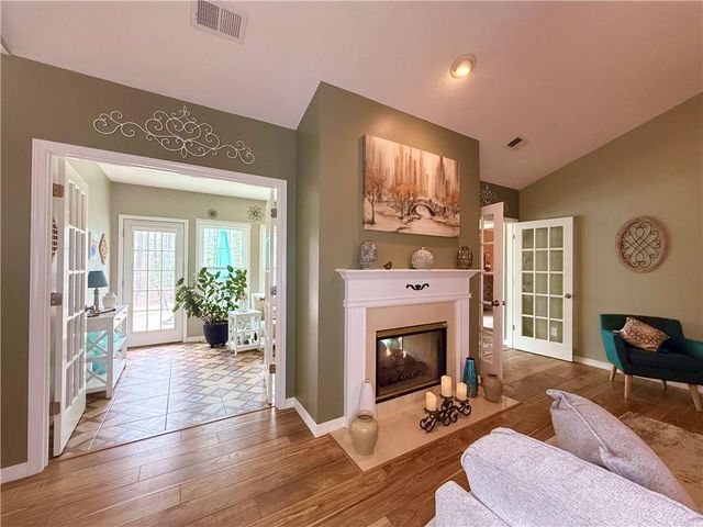 5331 Evian Xing NW, Kennesaw, GA 30152