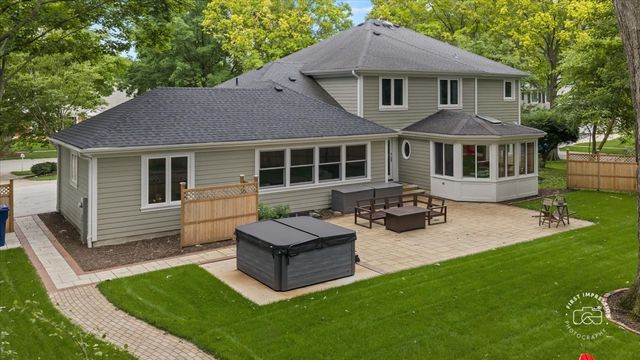 1415 Heatherton Drive, Naperville, IL 60563