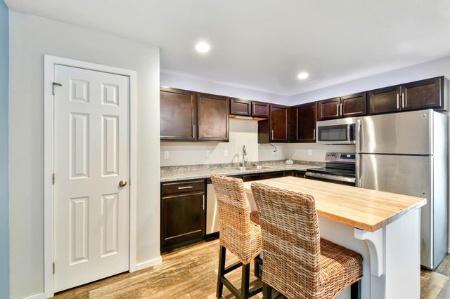 4304 Estate Drive S, Fargo, ND 58104