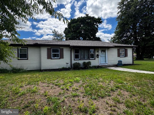 54 WARWICK RD, Stratford, NJ 08084