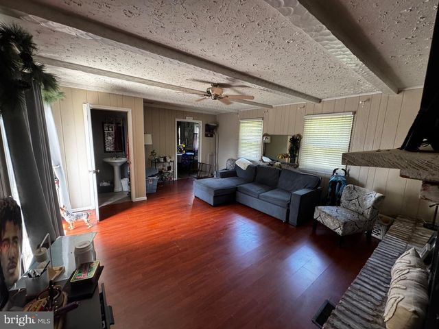 54 WARWICK RD, Stratford, NJ 08084