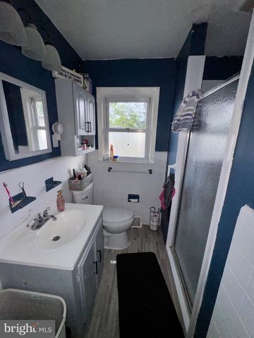 54 WARWICK RD, Stratford, NJ 08084