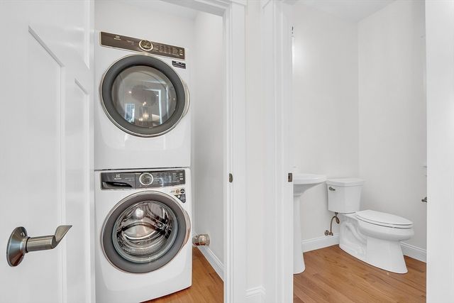 9 Kay's Walk, Carlisle, MA 01741