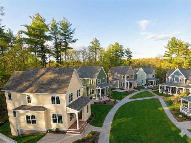 9 Kay's Walk, Carlisle, MA 01741