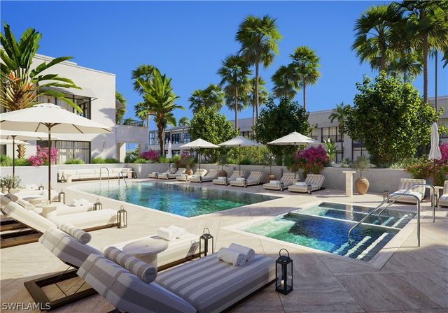 1010 5th AVE S 206-D, Naples, FL 34102