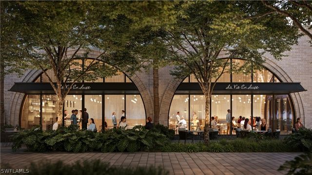 1010 5th AVE S 206-D, Naples, FL 34102