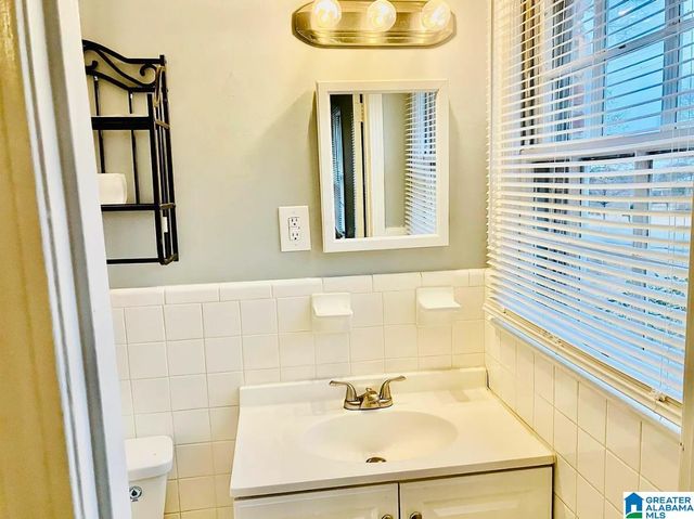 17 SOUTHMONT DRIVE, Tuscaloosa, AL 35401