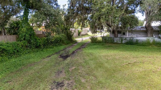 11TH STREET, Sarasota, FL 34232