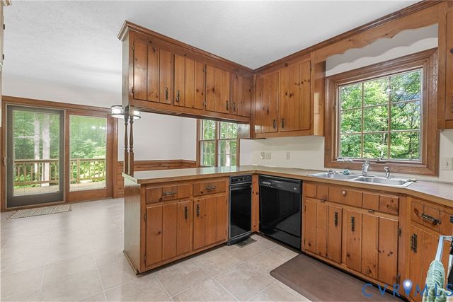 4232 Rockhill Rd, Mechanicsville, VA 23111