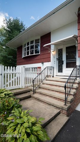 4 Orchard Drive, Kinderhook, NY 12106