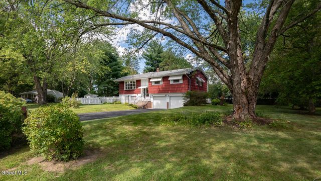 4 Orchard Drive, Kinderhook, NY 12106