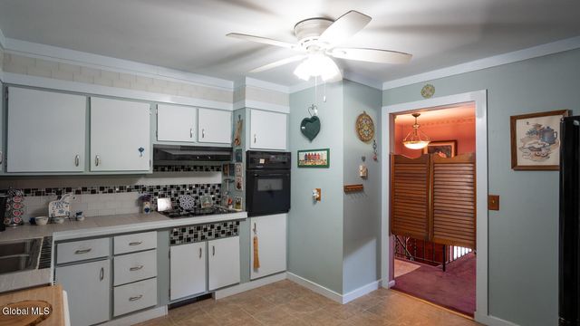4 Orchard Drive, Kinderhook, NY 12106