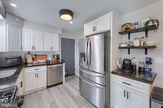 117 WHITNEY RD, Lancaster, PA 17603