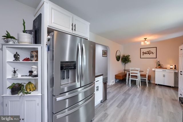 117 WHITNEY RD, Lancaster, PA 17603