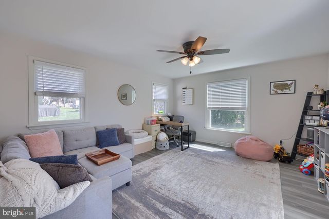 117 WHITNEY RD, Lancaster, PA 17603