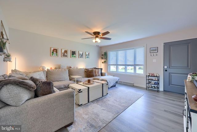 117 WHITNEY RD, Lancaster, PA 17603