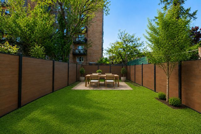 143 KINGSLAND Avenue, New York City, NY 11222