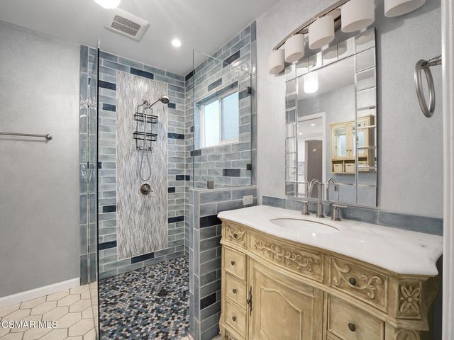 124 Merry Oak Lane, Westlake Village, CA 91361