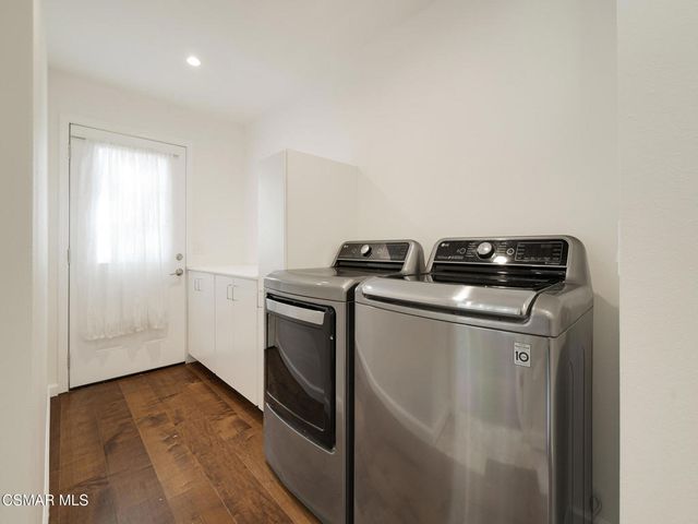 124 Merry Oak Lane, Westlake Village, CA 91361