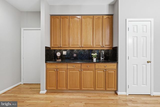 8556 HOOES RD, Springfield, VA 22153