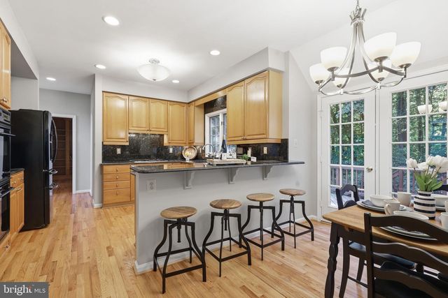 8556 HOOES RD, Springfield, VA 22153