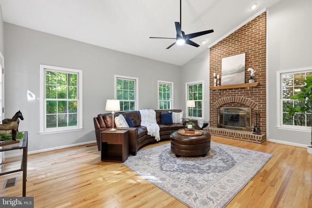 8556 HOOES RD, Springfield, VA 22153