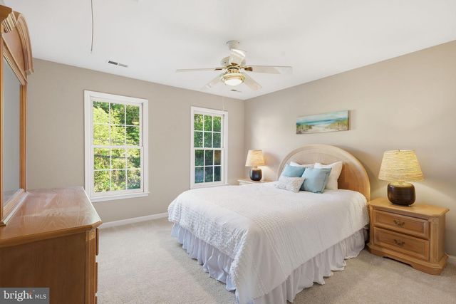 8556 HOOES RD, Springfield, VA 22153