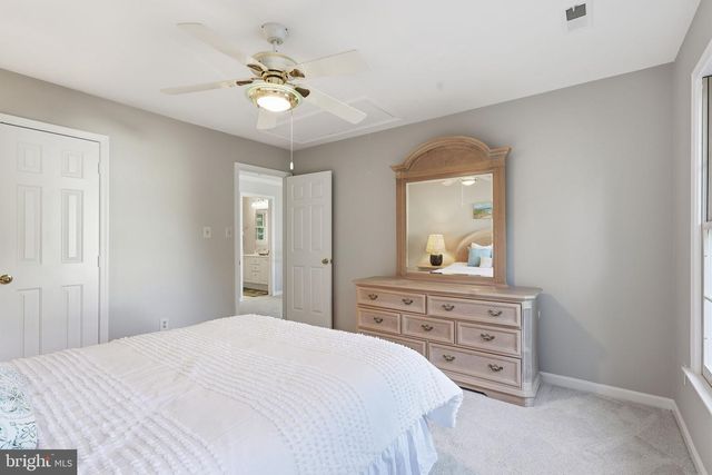 8556 HOOES RD, Springfield, VA 22153