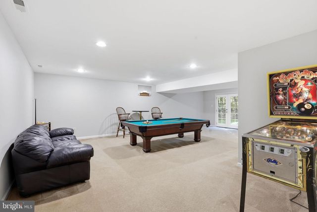 8556 HOOES RD, Springfield, VA 22153
