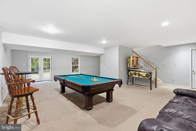 8556 HOOES RD, Springfield, VA 22153