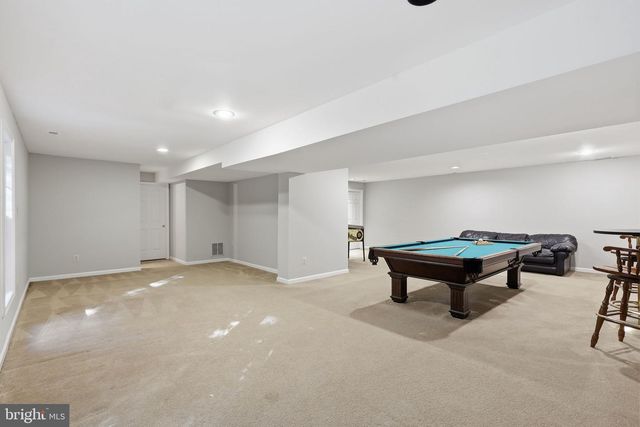 8556 HOOES RD, Springfield, VA 22153