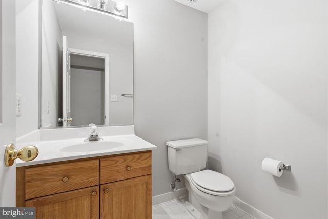 8556 HOOES RD, Springfield, VA 22153