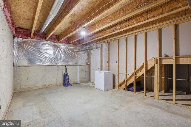 8556 HOOES RD, Springfield, VA 22153