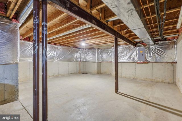 8556 HOOES RD, Springfield, VA 22153