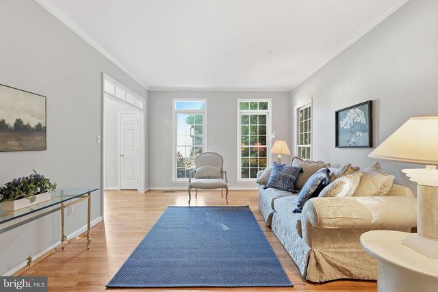 8556 HOOES RD, Springfield, VA 22153