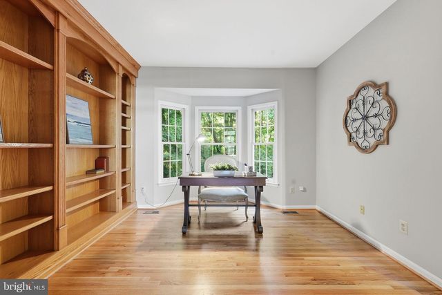 8556 HOOES RD, Springfield, VA 22153